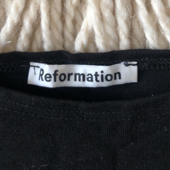 REFORMATION Rylan Knit 2 Piece SET TOP & SKIRT Size Medium Black Tencel - Picture 5 of 10